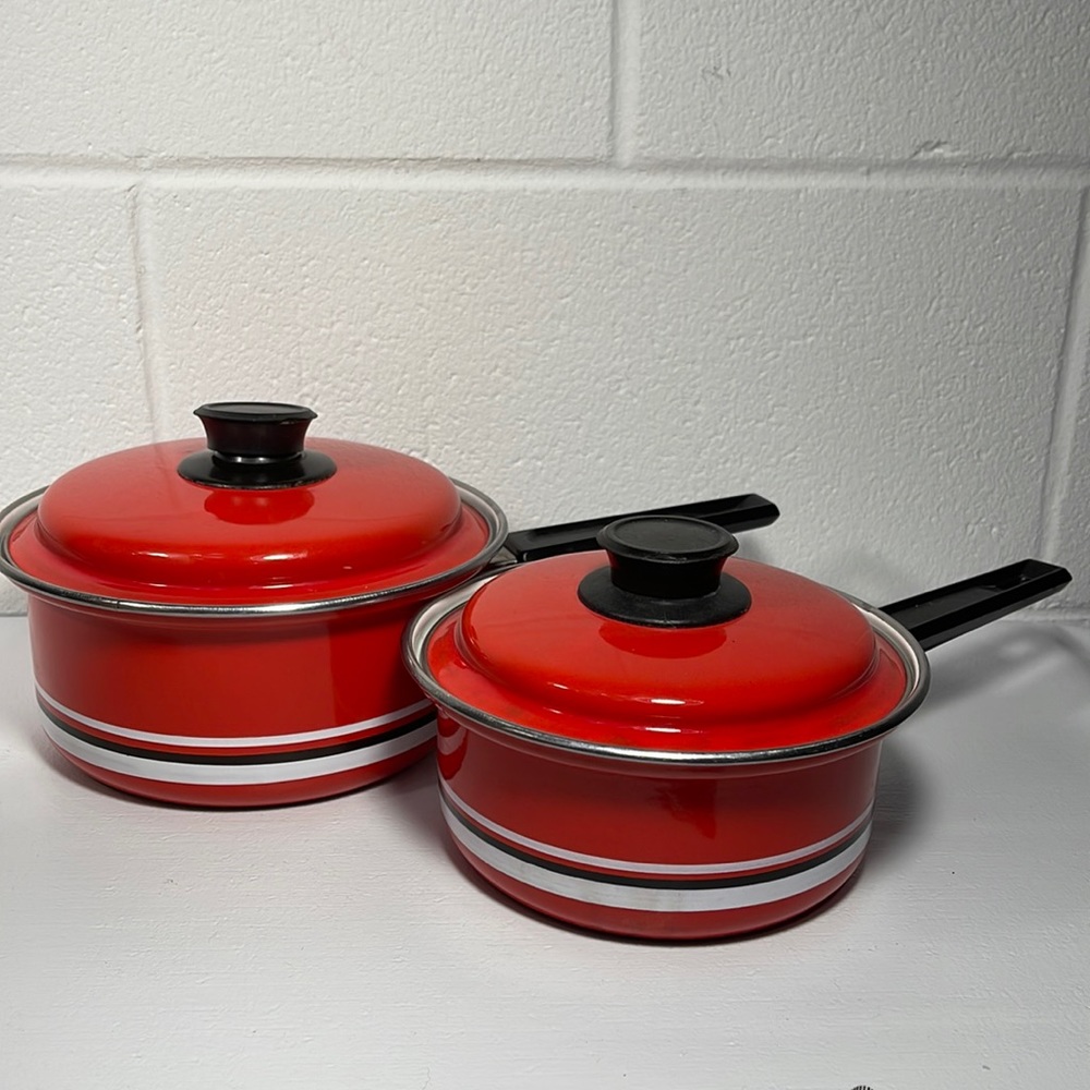 Vintage Retro Metal Sauce pans Red/White/Black stripe 4/6 c